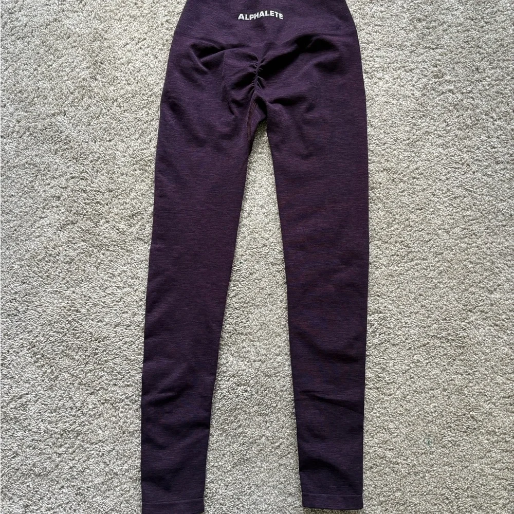 Alphalete Leggings - Picture 2 of 3